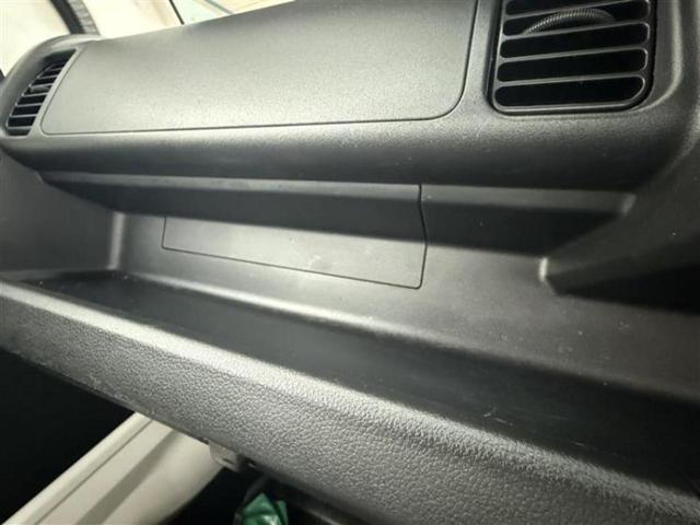 ＷＥＣＡＲＳの展示場では実際に見て、触ってお車をお選びいただけます！知識の豊富な営業スタッフが様々なカーライフをご提案いたします！