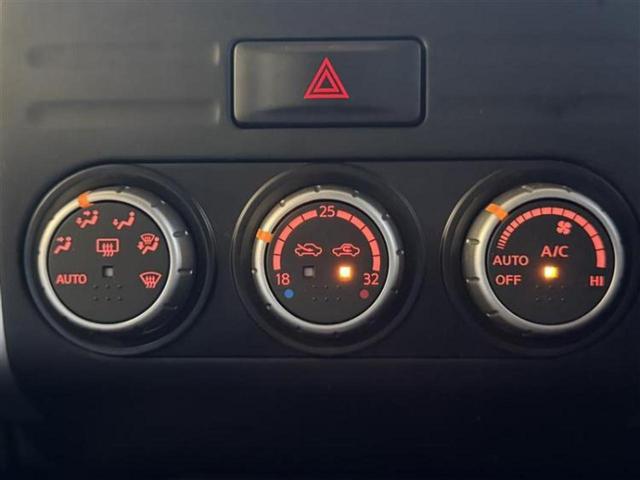 エクストレイル ４ＷＤ２０Ｘｔｔ　純正　ＳＤナビ／シートヒーター／シート　合皮／ドライブレコーダー　前後／ＥＴＣ／ＥＢＤ付ＡＢＳ／横滑り防止装置／バックモニター／ワンセグＴＶ／ＤＶＤ／ルーフレール／エアバッグ　運転席　バックカメラ（13枚目）