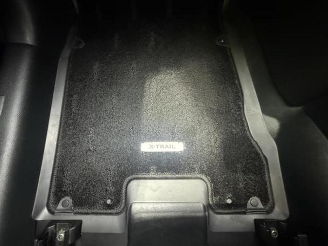 エクストレイル ４ＷＤ２０Ｘｔｔ　純正　ＳＤナビ／シートヒーター／シート　合皮／ドライブレコーダー　前後／ＥＴＣ／ＥＢＤ付ＡＢＳ／横滑り防止装置／バックモニター／ワンセグＴＶ／ＤＶＤ／ルーフレール／エアバッグ　運転席　バックカメラ（21枚目）