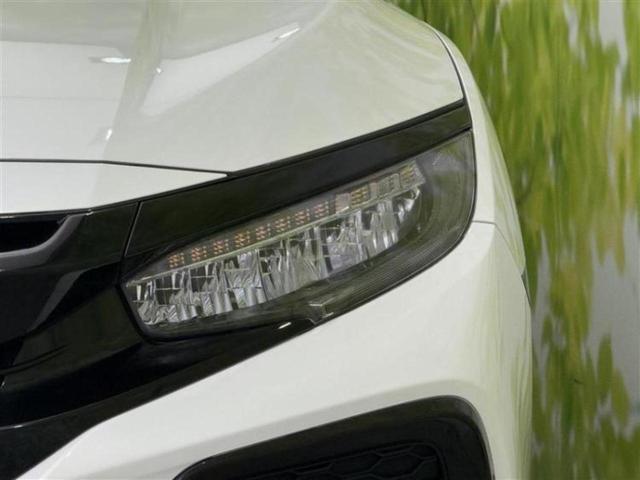 シビック ヒョウジュン　新品タイヤ／保証書／純正　ＳＤナビ／衝突安全装置／シートヒーター／車線逸脱防止支援システム／パーキングアシスト　バックガイド／ヘッドランプ　ＬＥＤ／ＵＳＢジャック／Ｂｌｕｅｔｏｏｔｈ接続　バックカメラ（29枚目）