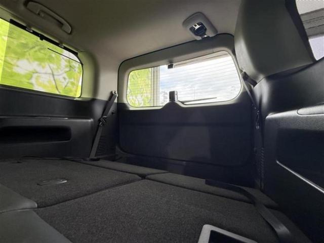 エルグランド ハイウェイスタープレミアムアーバンクロム　保証書／純正　ＳＤナビ／フリップダウンモニター／インテリジェントルームミラー／エマージェンシーブレーキ／両側電動スライドドア／シートヒーター／アラウンドビューモニター／シート　合皮　全周囲カメラ（8枚目）