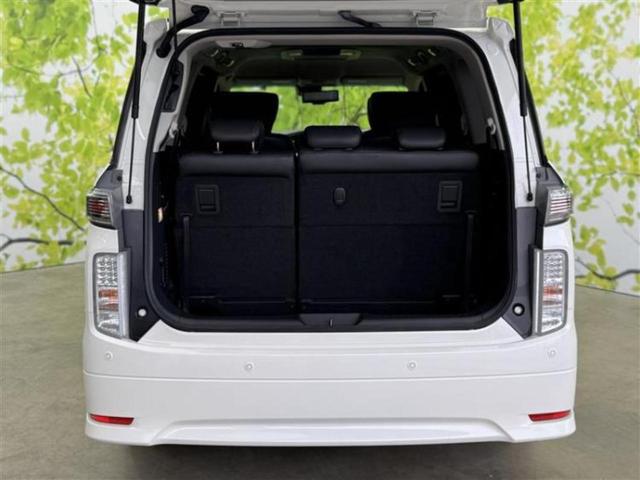 エルグランド ハイウェイスタープレミアムアーバンクロム　保証書／純正　ＳＤナビ／フリップダウンモニター／インテリジェントルームミラー／エマージェンシーブレーキ／両側電動スライドドア／シートヒーター／アラウンドビューモニター／シート　合皮　全周囲カメラ（26枚目）