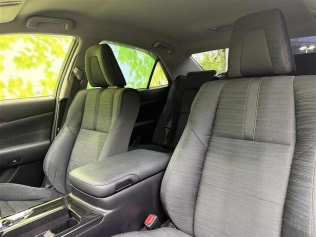 クラウンハイブリッド ハイブリッドアスリートＳブラックスタイル　新品タイヤ／保証書／純正　ＨＤＤナビ／シートヒーター／ヘッドランプ　ＨＩＤ／Ｂｌｕｅｔｏｏｔｈ接続／ＥＴＣ／ＥＢＤ付ＡＢＳ／横滑り防止装置／アイドリングストップ／クルーズコントロール　バックカメラ（5枚目）