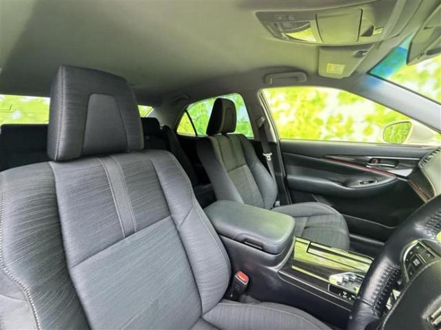 クラウンハイブリッド ハイブリッドアスリートＳブラックスタイル　新品タイヤ／保証書／純正　ＨＤＤナビ／シートヒーター／ヘッドランプ　ＨＩＤ／Ｂｌｕｅｔｏｏｔｈ接続／ＥＴＣ／ＥＢＤ付ＡＢＳ／横滑り防止装置／アイドリングストップ／クルーズコントロール　バックカメラ（7枚目）