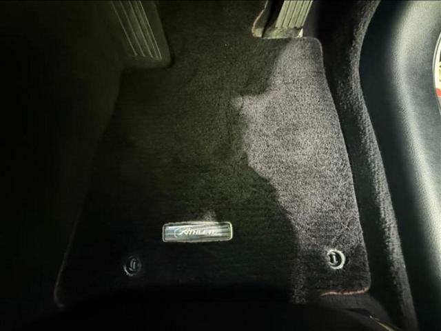 クラウンハイブリッド ハイブリッドアスリートＳブラックスタイル　新品タイヤ／保証書／純正　ＨＤＤナビ／シートヒーター／ヘッドランプ　ＨＩＤ／Ｂｌｕｅｔｏｏｔｈ接続／ＥＴＣ／ＥＢＤ付ＡＢＳ／横滑り防止装置／アイドリングストップ／クルーズコントロール　バックカメラ（24枚目）