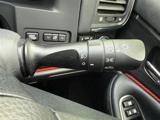 クラウンハイブリッド ハイブリッドアスリートＳブラックスタイル　新品タイヤ／保証書／純正　ＨＤＤナビ／シートヒーター／ヘッドランプ　ＨＩＤ／Ｂｌｕｅｔｏｏｔｈ接続／ＥＴＣ／ＥＢＤ付ＡＢＳ／横滑り防止装置／アイドリングストップ／クルーズコントロール　バックカメラ（30枚目）