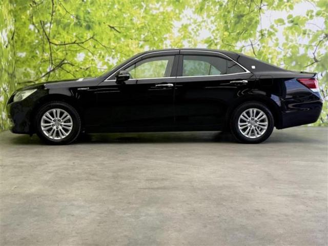 クラウンハイブリッド ハイブリッドロイヤルサルーン　純正　ＳＤナビ／衝突安全装置／シートヒーター／ドライブレコーダー　純正／ヘッドランプ　ＨＩＤ／Ｂｌｕｅｔｏｏｔｈ接続／ＥＴＣ／ＥＢＤ付ＡＢＳ／横滑り防止装置／アイドリングストップ　衝突被害軽減システム（2枚目）