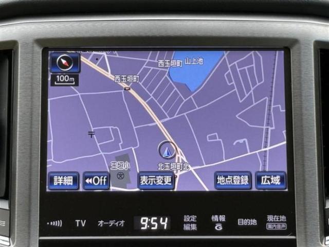 クラウンハイブリッド ハイブリッドロイヤルサルーン　純正　ＳＤナビ／衝突安全装置／シートヒーター／ドライブレコーダー　純正／ヘッドランプ　ＨＩＤ／Ｂｌｕｅｔｏｏｔｈ接続／ＥＴＣ／ＥＢＤ付ＡＢＳ／横滑り防止装置／アイドリングストップ　衝突被害軽減システム（9枚目）