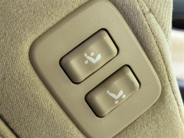 クラウンハイブリッド ハイブリッドロイヤルサルーン　純正　ＳＤナビ／衝突安全装置／シートヒーター／ドライブレコーダー　純正／ヘッドランプ　ＨＩＤ／Ｂｌｕｅｔｏｏｔｈ接続／ＥＴＣ／ＥＢＤ付ＡＢＳ／横滑り防止装置／アイドリングストップ　衝突被害軽減システム（29枚目）