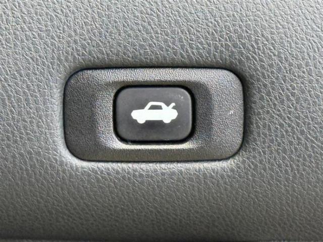 クラウンハイブリッド ハイブリッドロイヤルサルーン　純正　ＳＤナビ／衝突安全装置／シートヒーター／ドライブレコーダー　純正／ヘッドランプ　ＨＩＤ／Ｂｌｕｅｔｏｏｔｈ接続／ＥＴＣ／ＥＢＤ付ＡＢＳ／横滑り防止装置／アイドリングストップ　衝突被害軽減システム（30枚目）