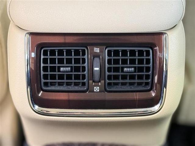 クラウンハイブリッド ハイブリッドロイヤルサルーン　純正　ＳＤナビ／衝突安全装置／シートヒーター／ドライブレコーダー　純正／ヘッドランプ　ＨＩＤ／Ｂｌｕｅｔｏｏｔｈ接続／ＥＴＣ／ＥＢＤ付ＡＢＳ／横滑り防止装置／アイドリングストップ　衝突被害軽減システム（33枚目）