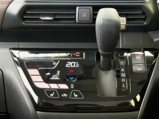 ｅＫクロススペース Ｇ　純正　９インチ　ＳＤナビ／デジタルインナーミラー／イーアシスト（ミツビシ）／両側電動スライドドア／シートヒーター／マルチアラウンドモニター／車線逸脱防止支援システム／シート　ハーフレザー　禁煙車（13枚目）