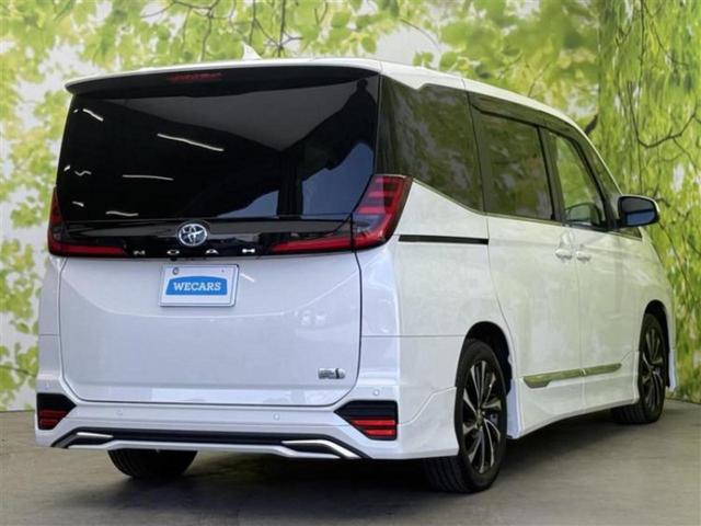 ノア ハイブリッドＳ－Ｚ　新品タイヤ／純正　１０．５インチ　ナビ／衝突安全装置／両側電動スライドドア／シートヒーター／車線逸脱防止支援システム／ヘッドランプ　ＬＥＤ／Ｂｌｕｅｔｏｏｔｈ接続／ＨＤＭＩ接続／ＥＴＣ２．０　禁煙車（3枚目）