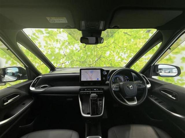 ノア ハイブリッドＳ－Ｚ　新品タイヤ／純正　１０．５インチ　ナビ／衝突安全装置／両側電動スライドドア／シートヒーター／車線逸脱防止支援システム／ヘッドランプ　ＬＥＤ／Ｂｌｕｅｔｏｏｔｈ接続／ＨＤＭＩ接続／ＥＴＣ２．０　禁煙車（4枚目）