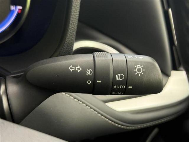 ノア ハイブリッドＳ－Ｚ　新品タイヤ／純正　１０．５インチ　ナビ／衝突安全装置／両側電動スライドドア／シートヒーター／車線逸脱防止支援システム／ヘッドランプ　ＬＥＤ／Ｂｌｕｅｔｏｏｔｈ接続／ＨＤＭＩ接続／ＥＴＣ２．０　禁煙車（30枚目）