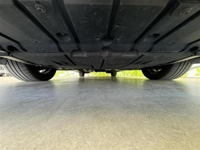 ノア ハイブリッドＳ－Ｚ　新品タイヤ／純正　１０．５インチ　ナビ／衝突安全装置／両側電動スライドドア／シートヒーター／車線逸脱防止支援システム／ヘッドランプ　ＬＥＤ／Ｂｌｕｅｔｏｏｔｈ接続／ＨＤＭＩ接続／ＥＴＣ２．０　禁煙車（40枚目）