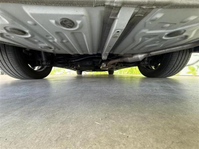 ノア ハイブリッドＳ－Ｚ　新品タイヤ／純正　１０．５インチ　ナビ／衝突安全装置／両側電動スライドドア／シートヒーター／車線逸脱防止支援システム／ヘッドランプ　ＬＥＤ／Ｂｌｕｅｔｏｏｔｈ接続／ＨＤＭＩ接続／ＥＴＣ２．０　禁煙車（41枚目）