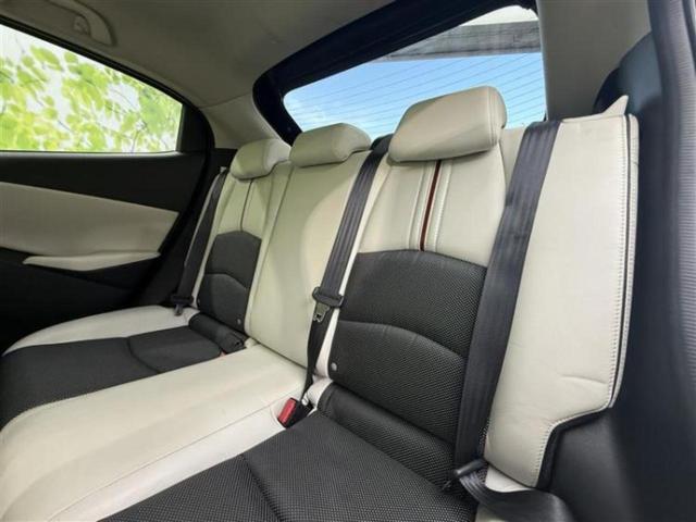 デミオ ＸＤツーリングＬパッケージ　保証書／純正　ＳＤナビ／衝突安全装置／シートヒーター　前席／シート　ハーフレザー／ヘッドランプ　ＬＥＤ／Ｂｌｕｅｔｏｏｔｈ接続／ＥＴＣ／ＥＢＤ付ＡＢＳ／横滑り防止装置／アイドリングストップ　禁煙車（6枚目）