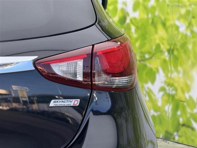 デミオ ＸＤツーリングＬパッケージ　保証書／純正　ＳＤナビ／衝突安全装置／シートヒーター　前席／シート　ハーフレザー／ヘッドランプ　ＬＥＤ／Ｂｌｕｅｔｏｏｔｈ接続／ＥＴＣ／ＥＢＤ付ＡＢＳ／横滑り防止装置／アイドリングストップ　禁煙車（42枚目）