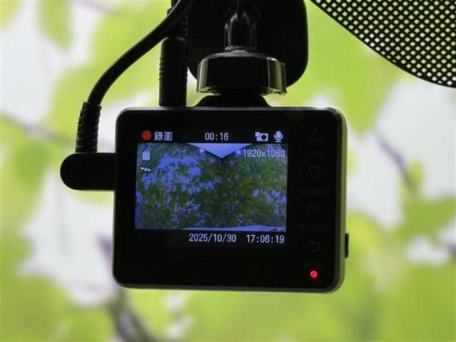 アルトラパン Ｘ　新品タイヤ／保証書／ディスプレイオーディオ／衝突安全装置／シートヒーター／ヘッドランプ　ＬＥＤ／ＥＴＣ／ＥＢＤ付ＡＢＳ／横滑り防止装置／アイドリングストップ／エアバッグ　運転席／エアバッグ　助手席（12枚目）