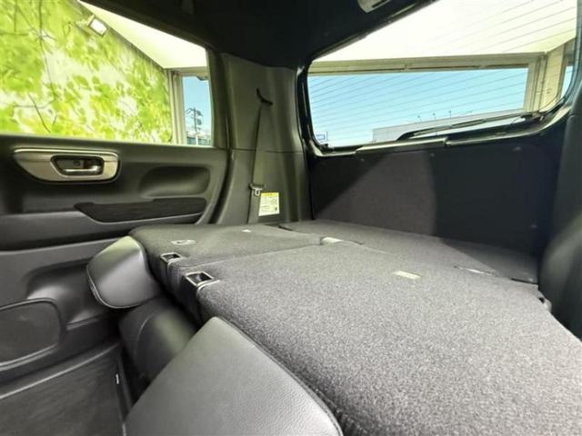 Ｎ－ＷＧＮカスタム Ｌ・ターボホンダセンシング　新品タイヤ／保証書／純正　ＳＤナビ／衝突安全装置／シートヒーター／車線逸脱防止支援システム／シート　ハーフレザー／ヘッドランプ　ＬＥＤ／ＥＴＣ／ＥＢＤ付ＡＢＳ／横滑り防止装置／アイドリングストップ（7枚目）