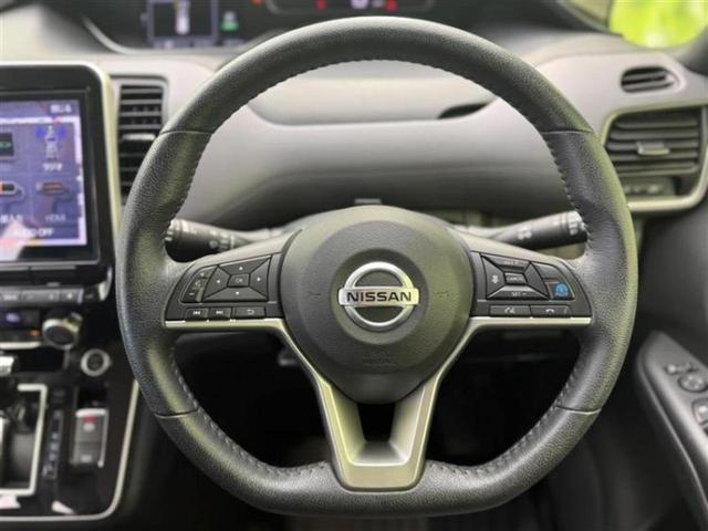 セレナ ハイウェイスターＶ　新品タイヤ／社外　１１インチ　ＳＤナビ／フリップダウンモニター　社外　１２．８インチ／衝突安全装置／両側電動スライドドア／車線逸脱防止支援システム／ヘッドランプ　ＬＥＤ／ＥＴＣ／ＥＢＤ付ＡＢＳ（16枚目）