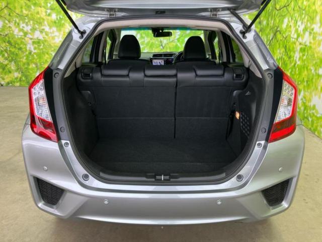 フィットハイブリッド ハイブリッド・Lパッケージ 純正 HDDナビ/シティーブレーキアクティブシステム(ホンダ)/シート ハーフレザー/パーキングアシスト バックガイド/ヘッドランプ LED/USBジャック/Bluetooth接続 バックカメラ(8枚目)