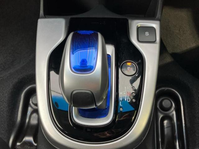 フィットハイブリッド ハイブリッド・Lパッケージ 純正 HDDナビ/シティーブレーキアクティブシステム(ホンダ)/シート ハーフレザー/パーキングアシスト バックガイド/ヘッドランプ LED/USBジャック/Bluetooth接続 バックカメラ(14枚目)