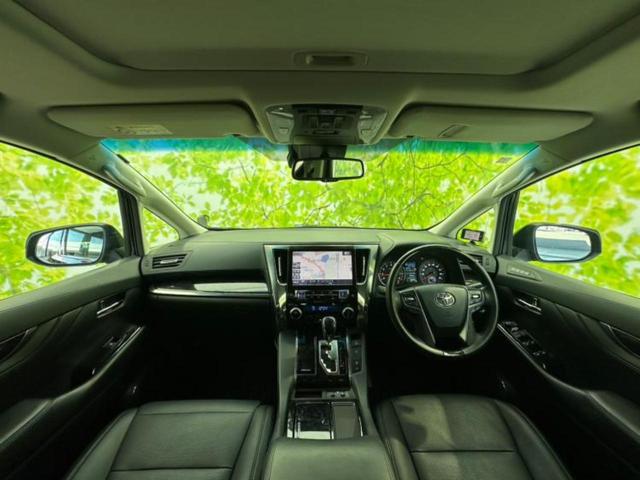 アルファード S Cパッケージ サンルーフ/保証書/社外 11インチ SDナビ/フリップダウンモニター 社外 12.8インチ/トヨタセーフティセンス/両側電動スライドドア/エアーシート 前席/車線逸脱防止支援システム バックカメラ(4枚目)