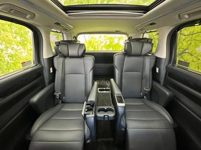 アルファード S Cパッケージ サンルーフ/保証書/社外 11インチ SDナビ/フリップダウンモニター 社外 12.8インチ/トヨタセーフティセンス/両側電動スライドドア/エアーシート 前席/車線逸脱防止支援システム バックカメラ(19枚目)