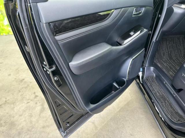 アルファード S Cパッケージ サンルーフ/保証書/社外 11インチ SDナビ/フリップダウンモニター 社外 12.8インチ/トヨタセーフティセンス/両側電動スライドドア/エアーシート 前席/車線逸脱防止支援システム バックカメラ(24枚目)