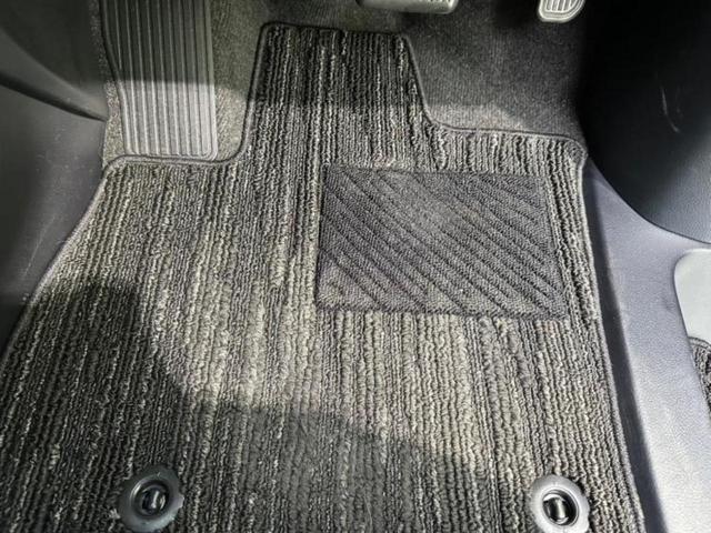 アルファード S Cパッケージ サンルーフ/保証書/社外 11インチ SDナビ/フリップダウンモニター 社外 12.8インチ/トヨタセーフティセンス/両側電動スライドドア/エアーシート 前席/車線逸脱防止支援システム バックカメラ(27枚目)