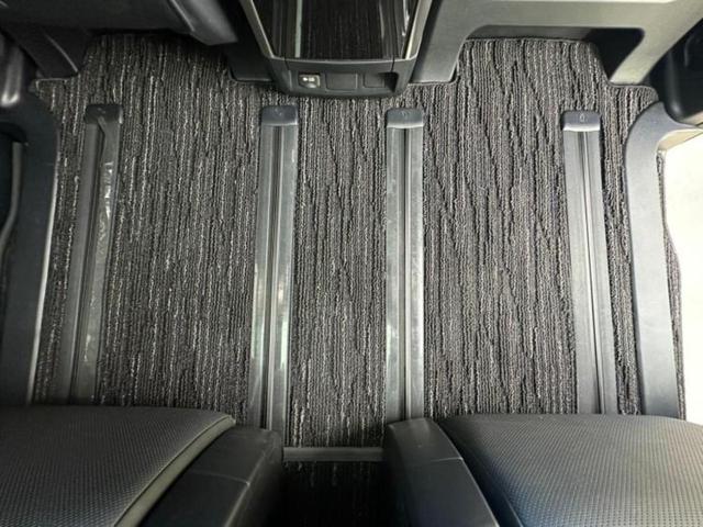 アルファード S Cパッケージ サンルーフ/保証書/社外 11インチ SDナビ/フリップダウンモニター 社外 12.8インチ/トヨタセーフティセンス/両側電動スライドドア/エアーシート 前席/車線逸脱防止支援システム バックカメラ(28枚目)