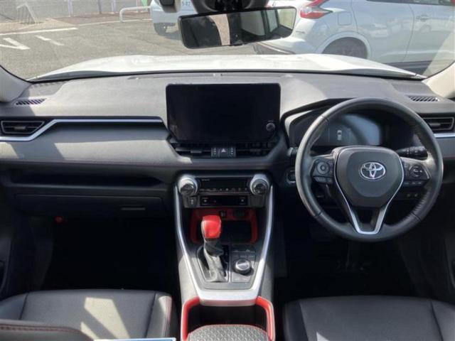 RAV4 4WDアドベンチャーオフロードパッケージ2 保証書/ディスプレイオーディオ/デジタルインナーミラー/衝突安全装置/エアーシート 前席/車線逸脱防止支援システム/シート フルレザー/ヘッドランプ LED/Bluetooth接続/ETC 革シート(4枚目)