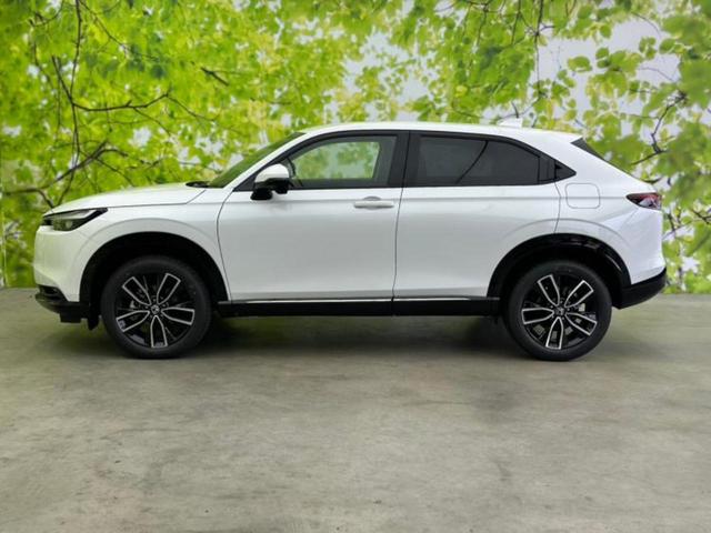 ヴェゼル eHEV Z 保証書/ディスプレイオーディオ+ナビ9インチ/衝突安全装置/シートヒーター 前席/車線逸脱防止支援システム/パーキングアシスト バックガイド/電動バックドア/登録済未使用車 衝突被害軽減システム(2枚目)