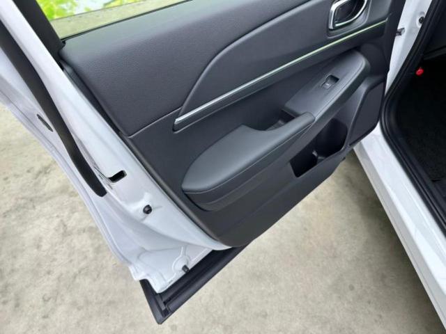 ヴェゼル eHEV Z 保証書/ディスプレイオーディオ+ナビ9インチ/衝突安全装置/シートヒーター 前席/車線逸脱防止支援システム/パーキングアシスト バックガイド/電動バックドア/登録済未使用車 衝突被害軽減システム(26枚目)