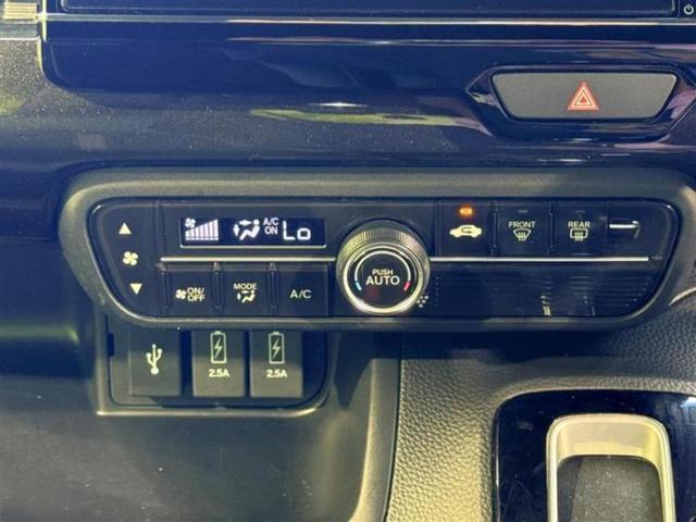 N-BOXカスタム G・Lターボホンダセンシング 保証書/純正 8インチ SDナビ/ホンダセンシング/両側電動スライドドア/車線逸脱防止支援システム/シート ハーフレザー/パーキングアシスト バックガイド/ドライブレコーダー 前後 ターボ 禁煙車(12枚目)