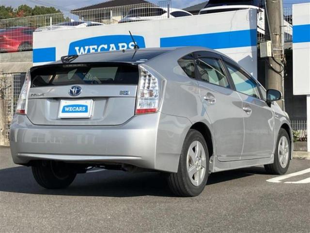 プリウス Ｓ　ＬＥＤエディション　新品タイヤ／純正　ＳＤナビ／パーキングアシスト　バックガイド／ヘッドランプ　ＬＥＤ／ＥＴＣ／ＥＢＤ付ＡＢＳ／横滑り防止装置／アイドリングストップ／バックモニター／ワンセグＴＶ／禁煙車　バックカメラ（3枚目）