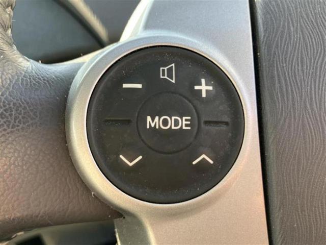 プリウス Ｓ　ＬＥＤエディション　新品タイヤ／純正　ＳＤナビ／パーキングアシスト　バックガイド／ヘッドランプ　ＬＥＤ／ＥＴＣ／ＥＢＤ付ＡＢＳ／横滑り防止装置／アイドリングストップ／バックモニター／ワンセグＴＶ／禁煙車　バックカメラ（16枚目）