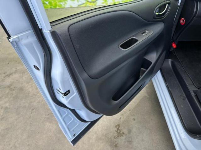 セレナ ハイウェイスターＨＶ　保証書／純正　９インチ　ＳＤナビ／電動スライドドア／パーキングアシスト　バックガイド／ヘッドランプ　ＬＥＤ／Ｂｌｕｅｔｏｏｔｈ接続／ＥＴＣ／ＥＢＤ付ＡＢＳ／横滑り防止装置　バックカメラ　禁煙車（26枚目）