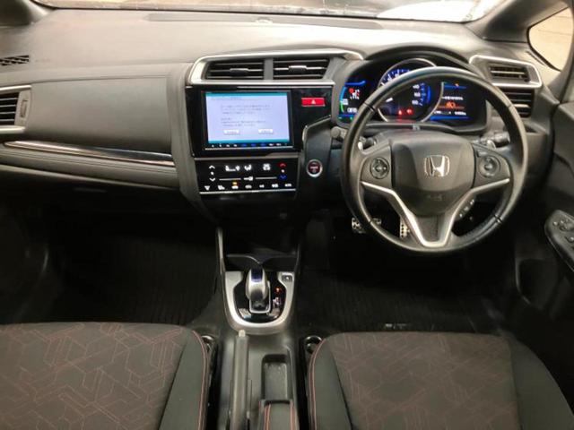 フィットハイブリッド ハイブリッド・Sパッケージ 新品タイヤ/保証書/純正 8インチ SDナビ/シティーブレーキアクティブシステム(ホンダ)/ヘッドランプ LED/Bluetooth接続/EBD付ABS/横滑り防止装置/アイドリングストップ 禁煙車(4枚目)