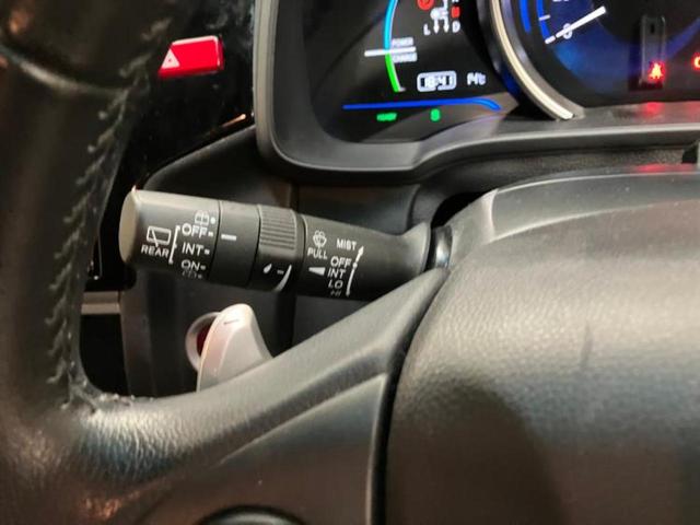 フィットハイブリッド ハイブリッド・Sパッケージ 新品タイヤ/保証書/純正 8インチ SDナビ/シティーブレーキアクティブシステム(ホンダ)/ヘッドランプ LED/Bluetooth接続/EBD付ABS/横滑り防止装置/アイドリングストップ 禁煙車(14枚目)