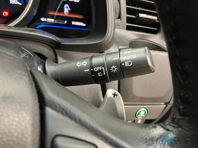 フィットハイブリッド ハイブリッド・Sパッケージ 新品タイヤ/保証書/純正 8インチ SDナビ/シティーブレーキアクティブシステム(ホンダ)/ヘッドランプ LED/Bluetooth接続/EBD付ABS/横滑り防止装置/アイドリングストップ 禁煙車(15枚目)