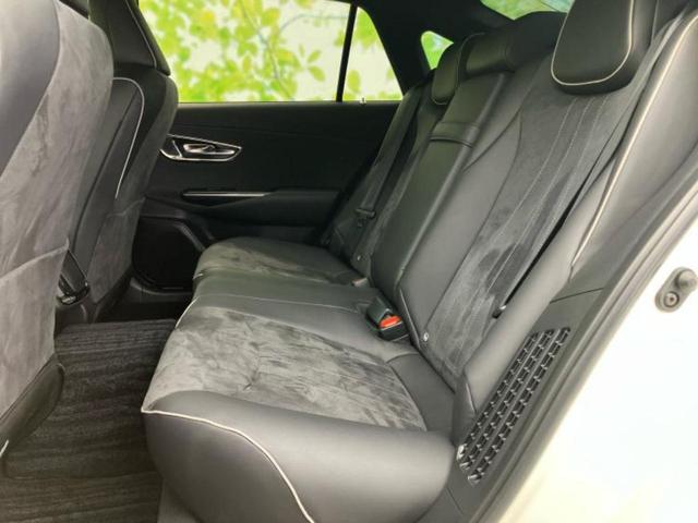 クラウンハイブリッド ＲＳアドバンス　サンルーフ／社外エアロ／保証書／純正　ＳＤナビ／デジタルインナーミラー／衝突安全装置／シートヒーター／パノラミックビューモニター／車線逸脱防止支援システム／シート　ハーフレザー　衝突被害軽減システム（7枚目）