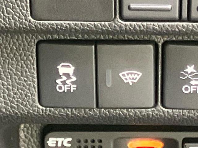 フリード クロスターホンダセンシング　保証書／社外　９インチ　ＳＤナビ／ホンダセンシング／両側電動スライドドア／シートヒーター　前席／車線逸脱防止支援システム／シート　ハーフレザー／ヘッドランプ　ＬＥＤ／ＵＳＢジャック　バックカメラ（15枚目）