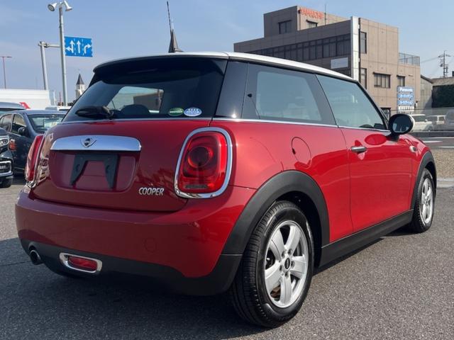 ＭＩＮＩ クーパー　車検２年付き！！　純正ナビ、Ｂｌｕｅｔｏｏｔｈ、ＥＴＣ、純正アルミホイール（6枚目）