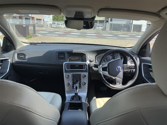 Ｓ６０ Ｄ４　ＳＥ　純正ＨＤＤナビ（フルセグ、Ｂｌｕｅｔｏｏｔ、ＣＤ）、バックカメラ、純正アルミホイール、ＨＩＤヘッドライト、クルーズコントロール、ＥＴＣ（25枚目）