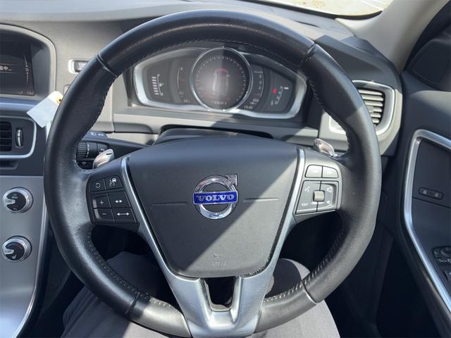 Ｓ６０ Ｄ４　ＳＥ　純正ＨＤＤナビ（フルセグ、Ｂｌｕｅｔｏｏｔ、ＣＤ）、バックカメラ、純正アルミホイール、ＨＩＤヘッドライト、クルーズコントロール、ＥＴＣ（29枚目）