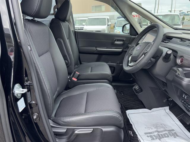 フリードハイブリッド ハイブリッド・G 車検2年付き!!、純正ナビ(CD、DVD、TV、ラジオ、Bluetooth、USB)、ETC、ドラレコFR、ホンダセンシング、LEDヘッドライト、両側パワースライドドア、シートヒーター、純正15アルミ(17枚目)