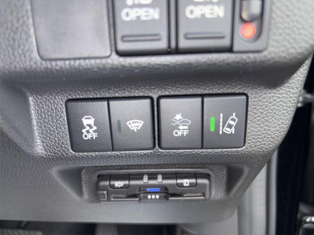 フリードハイブリッド ハイブリッド・G 車検2年付き!!、純正ナビ(CD、DVD、TV、ラジオ、Bluetooth、USB)、ETC、ドラレコFR、ホンダセンシング、LEDヘッドライト、両側パワースライドドア、シートヒーター、純正15アルミ(36枚目)
